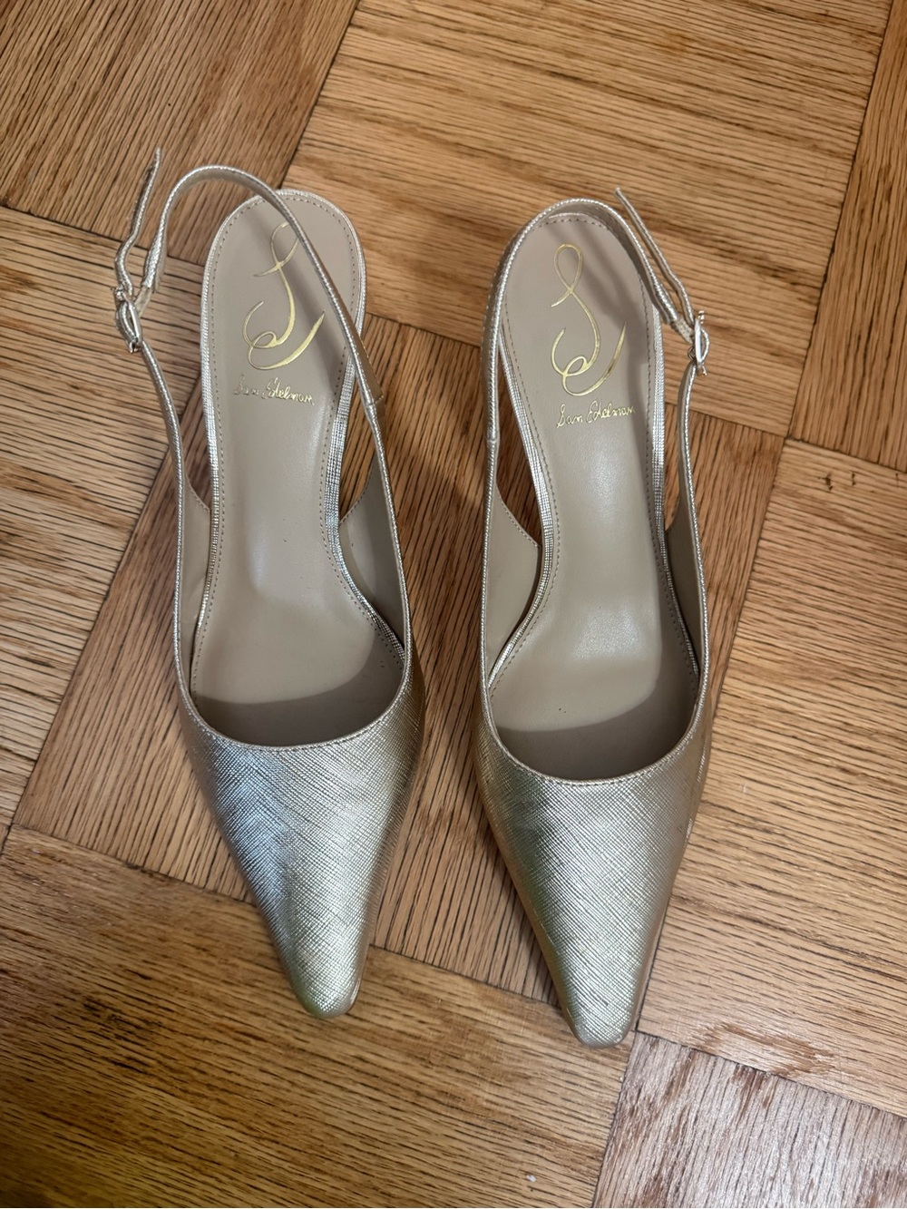 Sam Edelman Pointed-Toe kitten heel in Metallic Gold